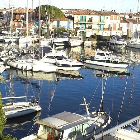 Port F2 Grimaud